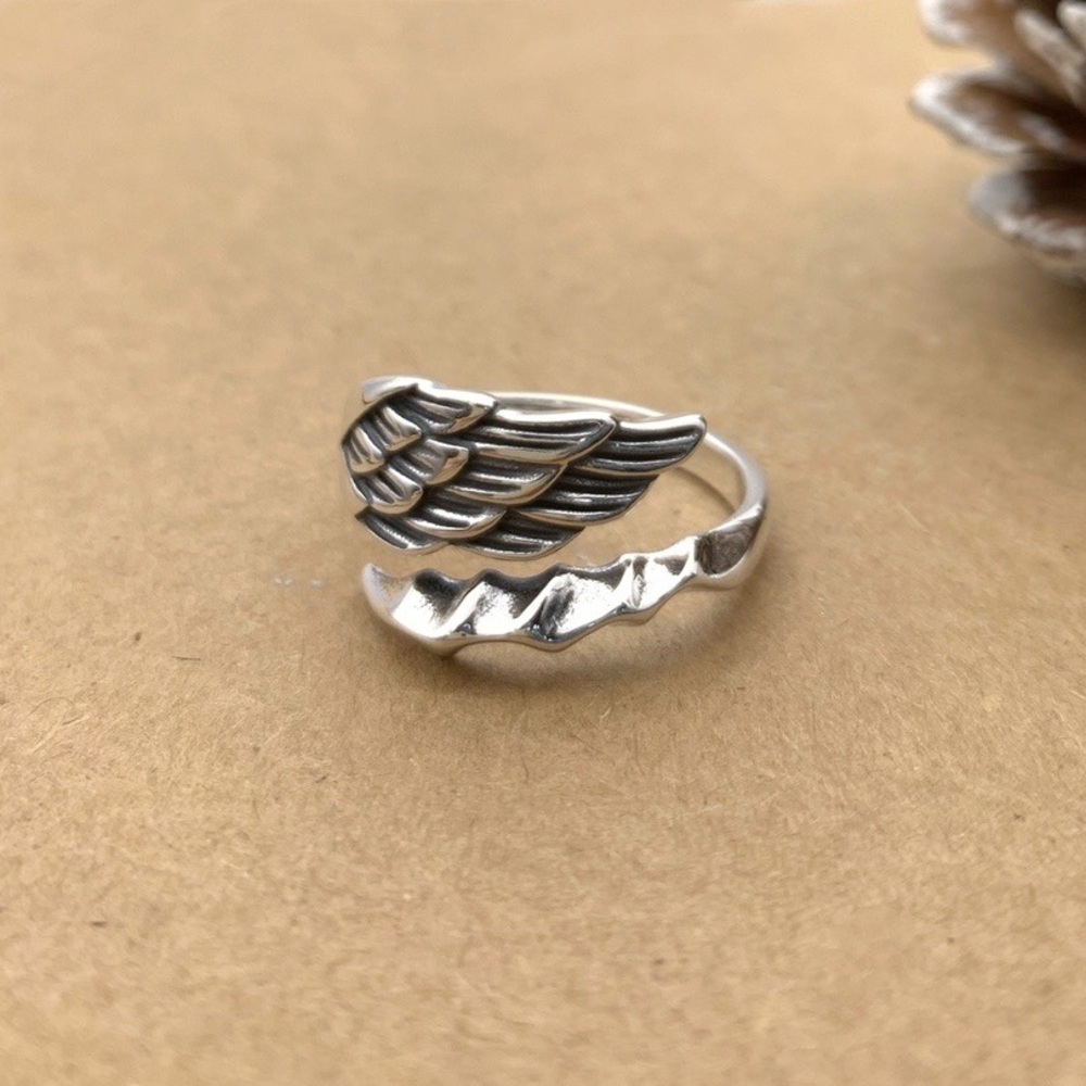Chrome Hearts Silver Wing Wrap Ring